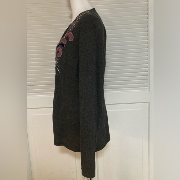 NWT Reba Lightweight Embroidered With Beads Gray & Pink/Purple Zip-up Cardigan - Picture 5 of 12